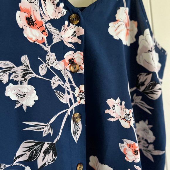 Cute Trendy Tank - Picture 3 of 3